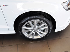 2014款 40TFSI 1.8T DCT Limousine舒适型