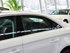 2014款 40TFSI 1.8T DCT Limousine舒适型