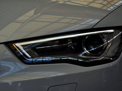 2014款 40TFSI 1.8T DCT Limousine舒适型