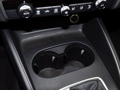 2014款 40TFSI 1.8T DCT Limousine舒适型