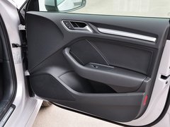 2014款 40TFSI 1.8T DCT Limousine舒适型