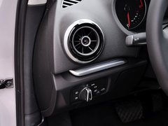2014款 40TFSI 1.8T DCT Limousine舒适型