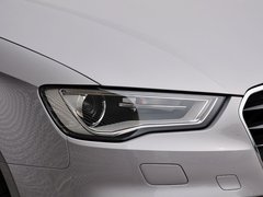 2014款 40TFSI 1.8T DCT Limousine舒适型