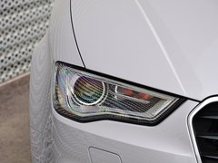 2014款 40TFSI 1.8T DCT Limousine舒适型