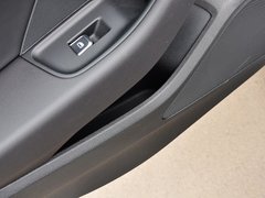 2014款 40TFSI 1.8T DCT Limousine舒适型