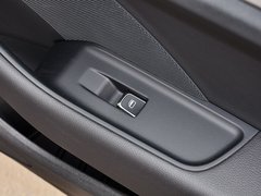 2014款 40TFSI 1.8T DCT Limousine舒适型