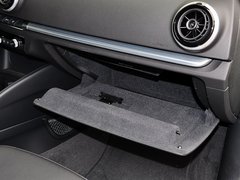 2014款 40TFSI 1.8T DCT Limousine舒适型