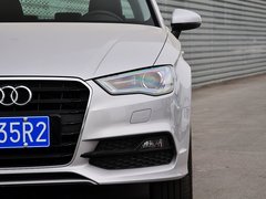 2014款 40TFSI 1.8T DCT Limousine舒适型