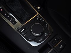 2014款 40TFSI 1.8T DCT Limousine舒适型