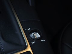 2014款 40TFSI 1.8T DCT Limousine舒适型