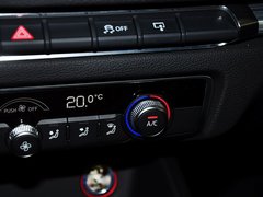 2014款 40TFSI 1.8T DCT Limousine舒适型