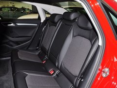 2014款 40TFSI 1.8T DCT Limousine舒适型