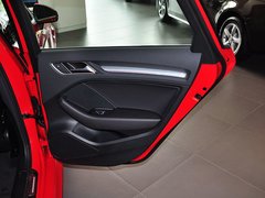 2014款 40TFSI 1.8T DCT Limousine舒适型