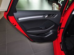 2014款 40TFSI 1.8T DCT Limousine舒适型