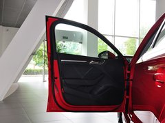 2014款 40TFSI 1.8T DCT Limousine舒适型