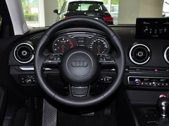 2014款 40TFSI 1.8T DCT Limousine舒适型