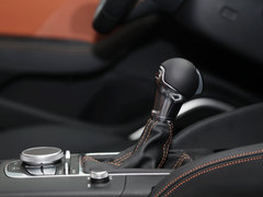 2014款 40TFSI 1.8T DCT Limousine豪华型