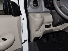 NV200 2014款 1.6L 手动 尊雅型 国V