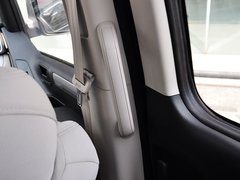 上汽大通MAXUS G10 2014款 2.0T 手动 精英版 7座
