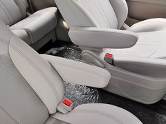 2014款 2.0T 手动 精英版 7座