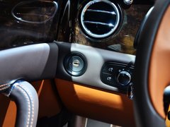 2014款 V8 基本型