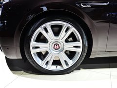 2014款 V8 基本型