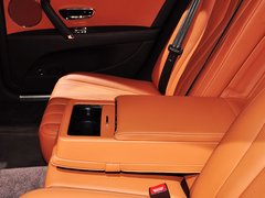 2014款 V8 基本型