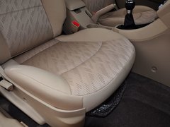 2014款 1.5L 手动 标准型