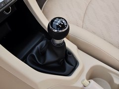 2014款 1.5L 手動(dòng) 標(biāo)準(zhǔn)型