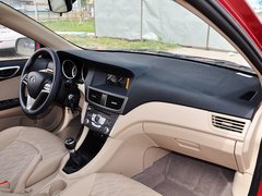 2014款 1.5L 手動(dòng) 標(biāo)準(zhǔn)型