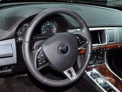 2015款 2.0T 自动 Sportbrake 豪华版