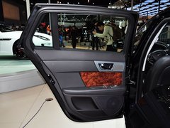 2015款 2.0T 自动 Sportbrake 豪华版