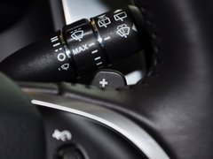 2015款 2.0T 自动 Sportbrake 豪华版