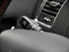 2014款 1.8L 手动 精英型 5座