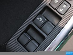 2014款 2.0L 自动 两驱都市型 5座