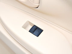 2014款 1.5L 自动 智臻版