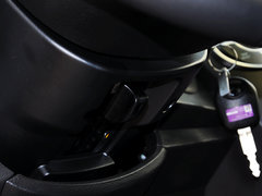 2014款 2.3L 自动 四驱 豪华汽油版 5座