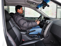 爱腾 2014款 2.3L 自动 四驱 豪华汽油版 5座