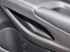 2014款 2.0L 手动 领先型 5座