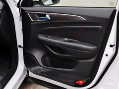 2014款 2.0L 手动 领先型 5座