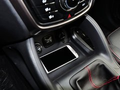 长安CS75 2014款 2.0L 手动 领先型 5座