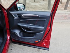 长安CS75 2014款 2.0L 手动 领先型 5座