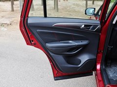 2014款 2.0L 手动 领先型 5座