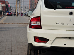 2014款 2.0T 自动 两驱 精英柴油版 5座