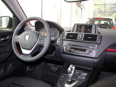 2014款 220i 2.0T 运动设计套装