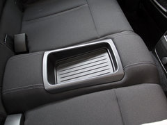 2014款 220i 2.0T 运动设计套装