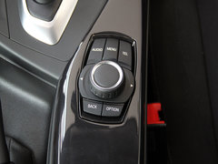2014款 220i 2.0T 运动设计套装