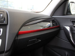 2014款 220i 2.0T 运动设计套装