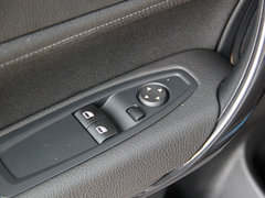 2014款 220i 2.0T 运动设计套装
