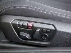 2014款 220i 2.0T 运动设计套装